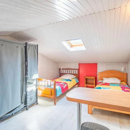 A 100 M Plage,centre,marche, 3ch Apartment